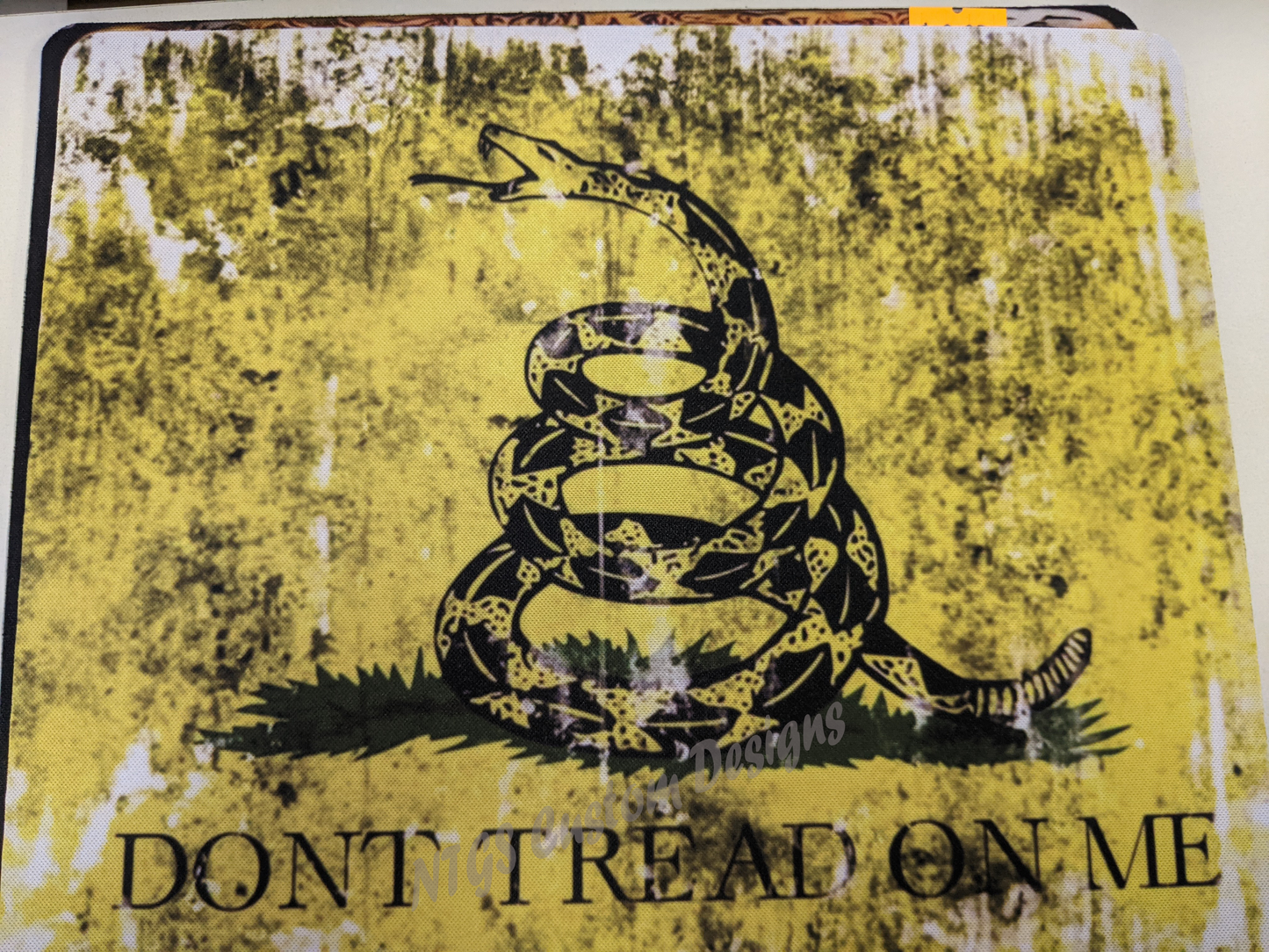 Distressed Don't Tread on me